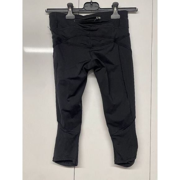 Lululemon Athletica Run Pace Crop Ruched Black Leggings Athletic, Size 4 - Picture 2 of 7